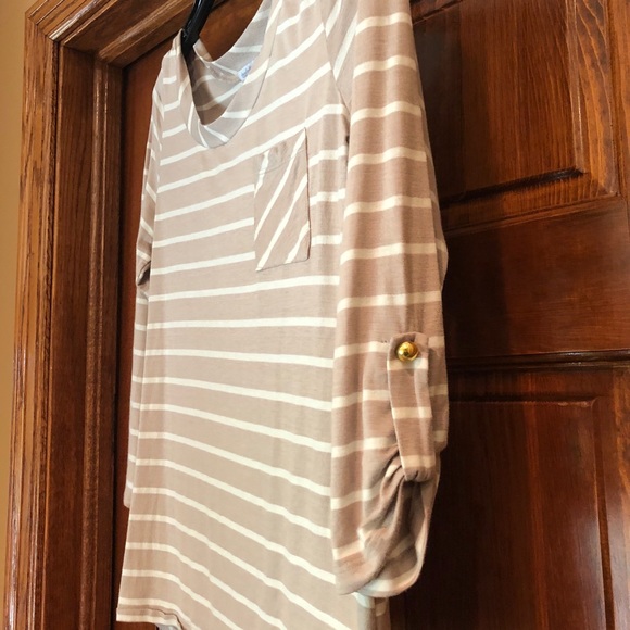 Three quarter length shirt - Picture 2 of 2